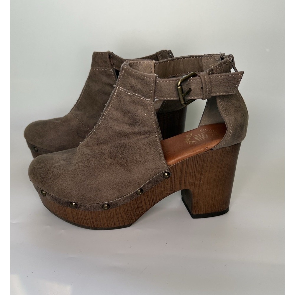 Platform Heel Clogs Women's Sz 7.5 Scandi Boho Retro Y2K Ankle Strap Hippie